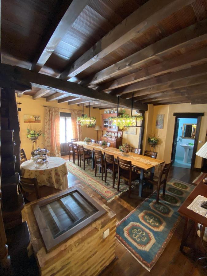 Casa Rural Dos Reales San Cristobal de Boedo Ngoại thất bức ảnh